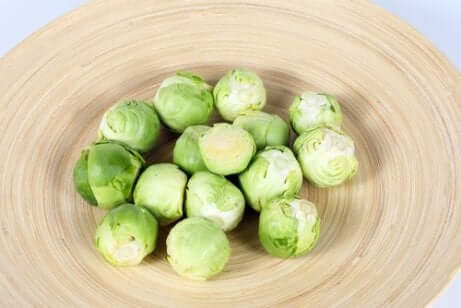 Kål er en annen lett å identifisere mat