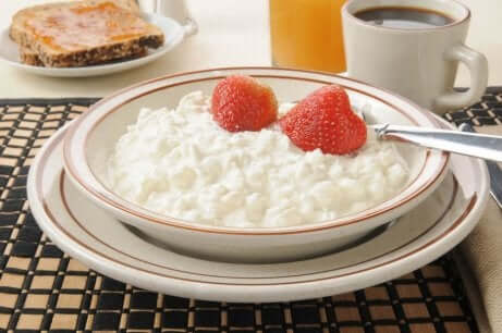 Proteininntak med cottage cheese og bær