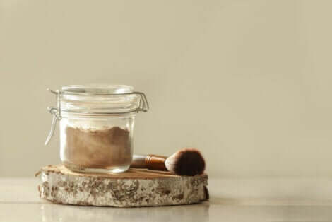 Pulverisert tørrsjampo.