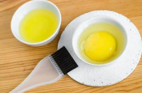 hårbehandling av egg, appelsin og banan
