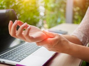 Slik kan du forebygge leddgikt i hendene: 5 tips
