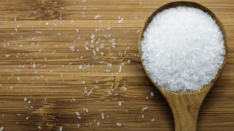 Seks fiender av hjernehelse som du bør eskludere fra kostholdet ditt