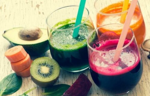 Grønnsaksjuicer som hjelper deg med å komme deg etter overspising