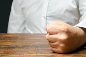 Årsaker til og håndtering av sinneutbrudd