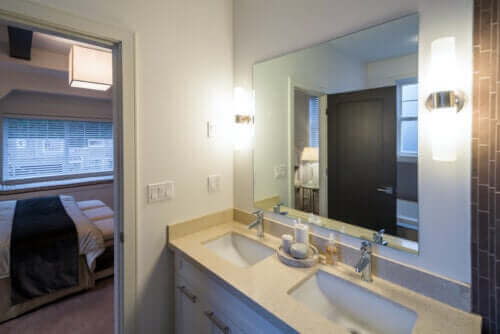 Ideer for å pusse opp området rundt baderomsvasken