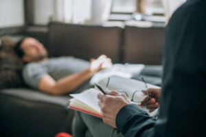 Behandlingsmetoden psykoanalyse: Hva er det?