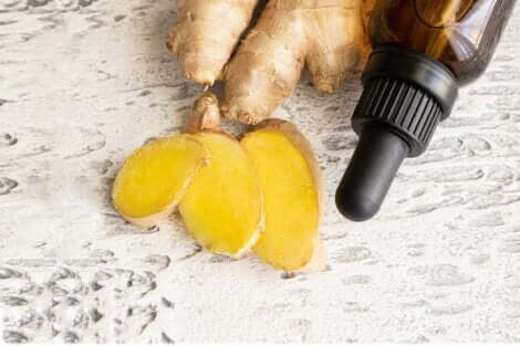 En flaske ingefærolje.