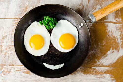 Et lykkelig eggeansikt