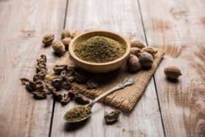 Egenskapene og bruksområdene til Triphala