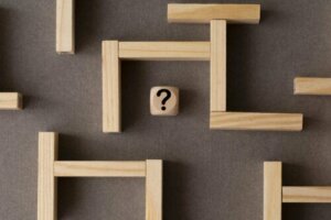 Drømmer om en labyrint: Hva betyr det?