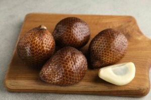Salak eller slangefrukt: egenskaper og fordeler