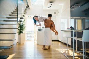 Er det sant at sex forbrenner flere kalorier enn sport?