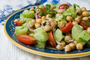 4 deilige oppskrifter for å lage en belgfruktsalat