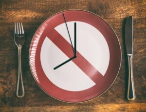 Fungerer virkelig fastende dietter? Her er det du trenger å vite