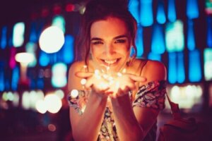 Hva er meningen med «Glow Up», TikTok-trenden?