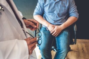 Dihydrotestosteron: Hva det er og tilknyttede helseproblemer