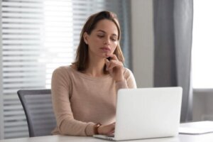 Hva er og hva er ikke kritisk tenkning?