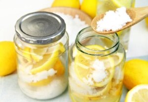 Er det negativt å spise sitron med salt?
