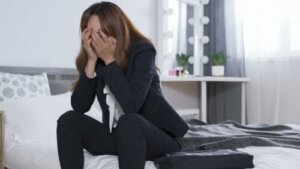 Hva er årsakene til og konsekvensene av mental utmattelse?