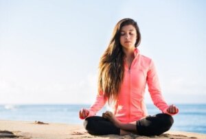 Pust og oppmerksomhet: Nøklene til en god yogastilling
