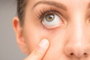 7 tips for behandling av rykninger i øynene