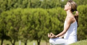 Hva er Yoga? Alt du trenger å vite om denne disiplinen