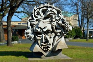 Hvordan lagde Beethoven musikk hvis han var døv?