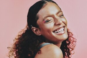 Hva er babyhår og hvorfor oppstår det?