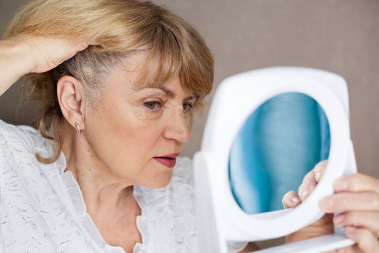 Hvorfor blir grått hår gult? 7 tips for å unngå dette