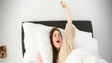 Har du problemer med å komme deg ut av sengen? 10 triks for å stå opp uten problemer