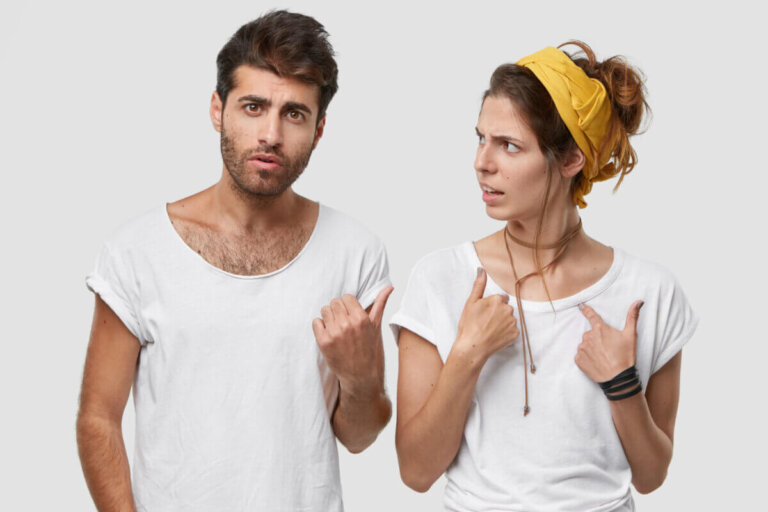 Hva er negging og hvordan gjenkjenne denne manipulasjonstaktikken på en date?